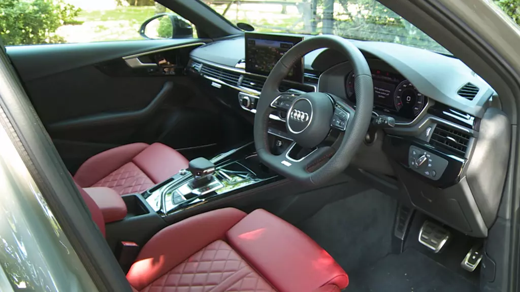 Audi A4 35 TFSI Technik 5dr S Tronic Comfort+Sound
