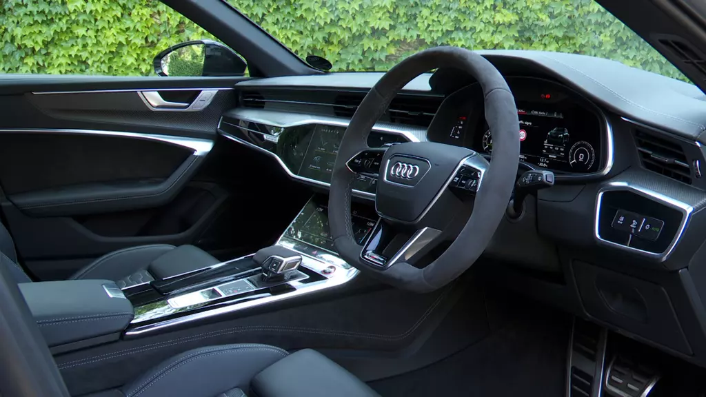 Audi RS6 RS 6 TFSI Quattro 5dr Tiptronic Comfort+Sound