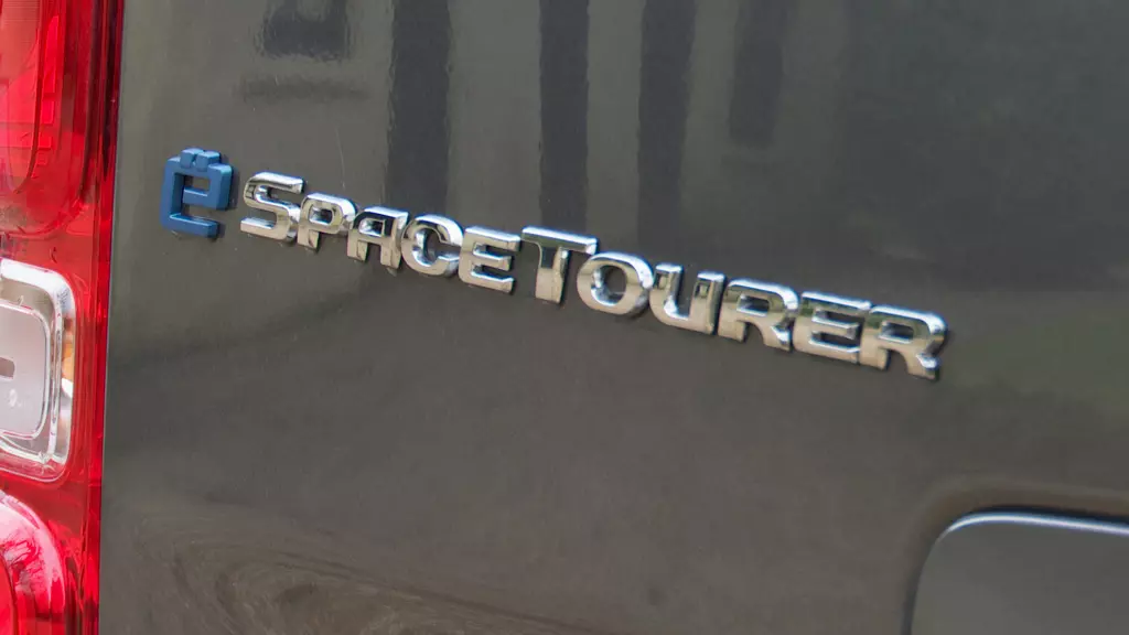 Citroen Space Tourer 100kW Business XL 8 Seat 50kWh 5dr Auto